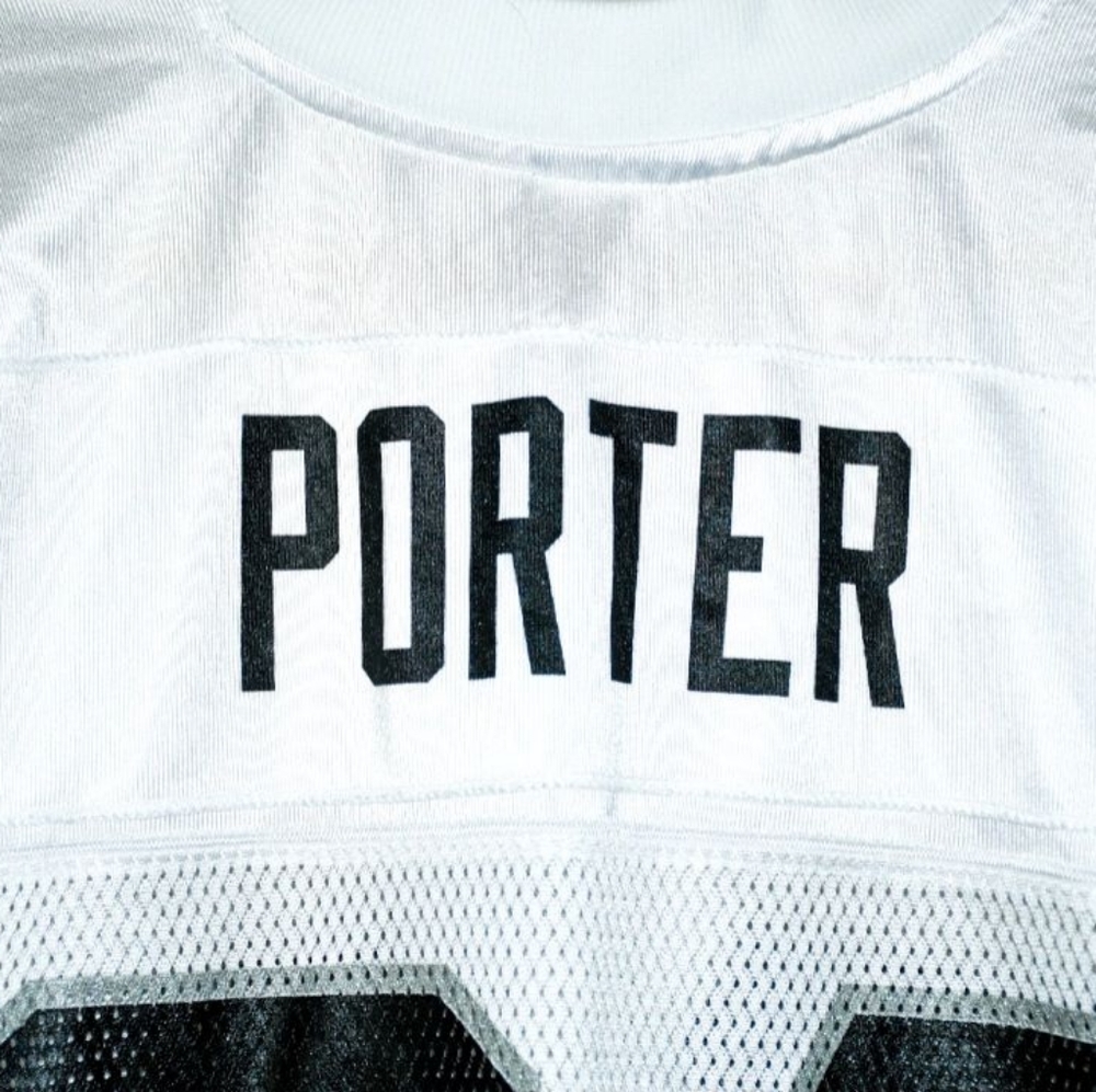 Raiders Jerry Porter #84 Jersey - Picture 3 of 3